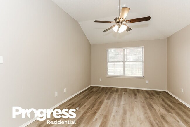 Building Photo - 841 Beaver Creek Dr