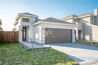 Building Photo - 28 N 15th St