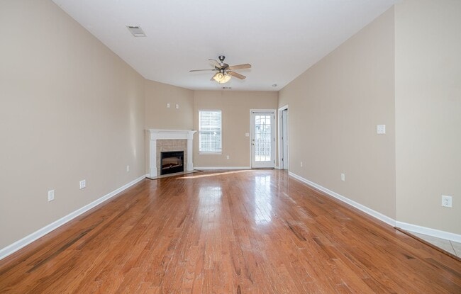 Building Photo - 528 Casey Ct