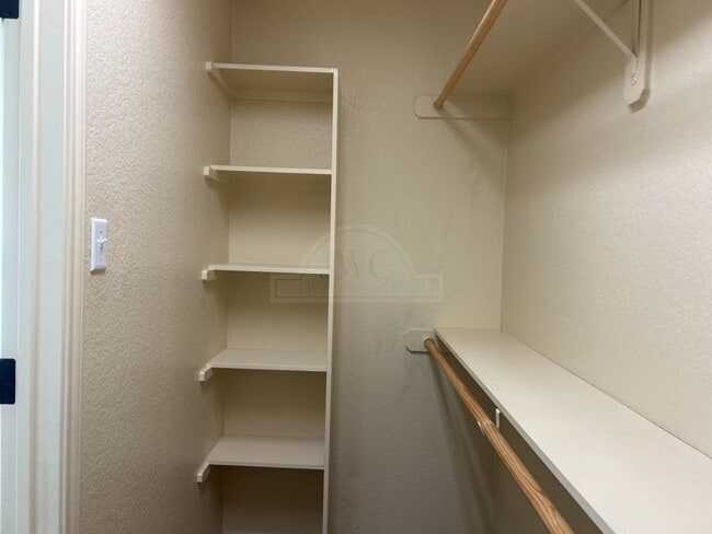 Building Photo - 5800 Luminous Ln