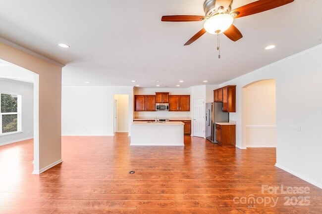 Building Photo - 7012 Kitty Hawk Ln