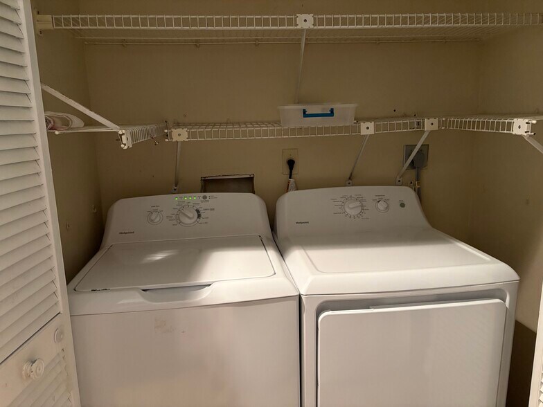 Building Photo - 746 N Jefferson Ave