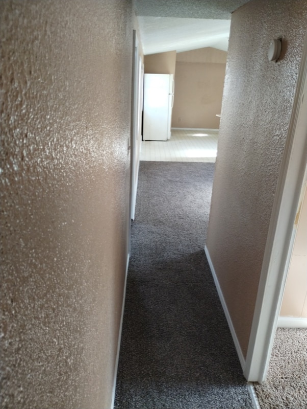 Building Photo - 120 SE Camelot Loop