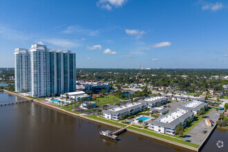 Stunning Aerial View - Marina Grande North