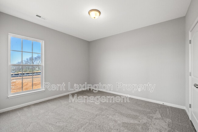 Building Photo - 105 Stepping Stone Path