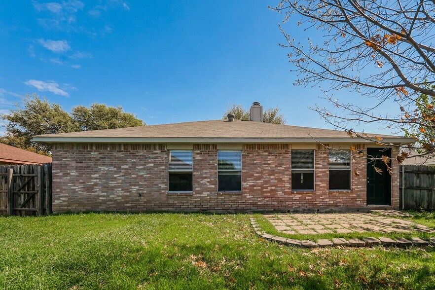 Building Photo - 317 Taylor St