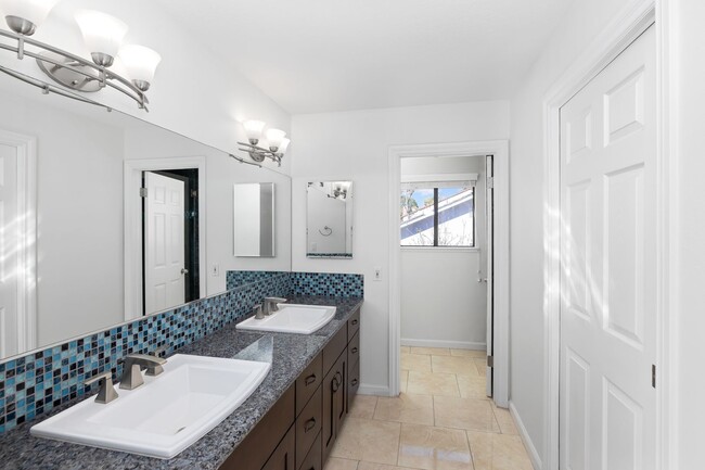 Building Photo - Modern Elegance Above the Greens: Premier Via Verde Estate with Panoramic Views