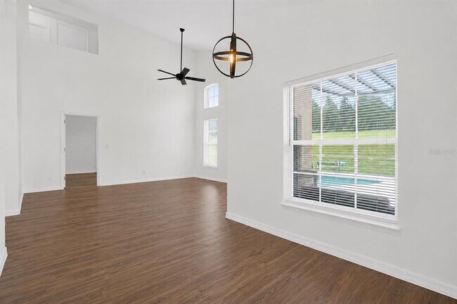 Building Photo - 204 Gleneagles Dr