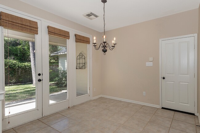 Building Photo - 54 S Longsford Cir