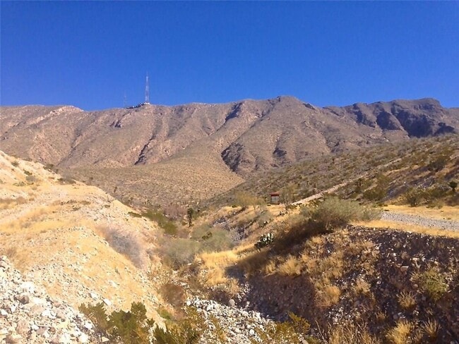 Building Photo - 4800 N Stanton St