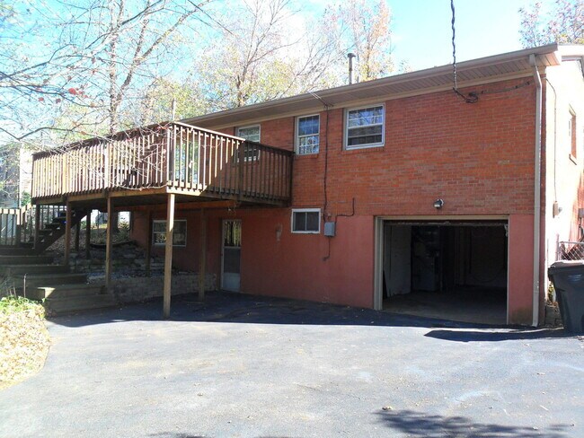 Building Photo - COMING SOON! Spacious Home w/ Finished Basement, Fenced Backyard & Garage!