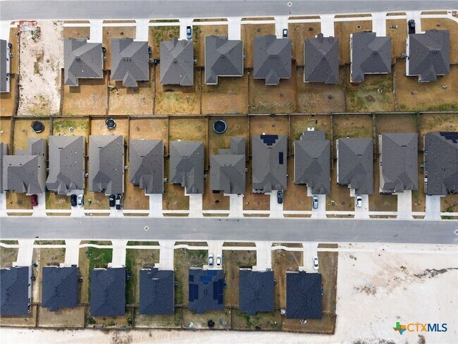 Building Photo - 445 Appalachian Trl