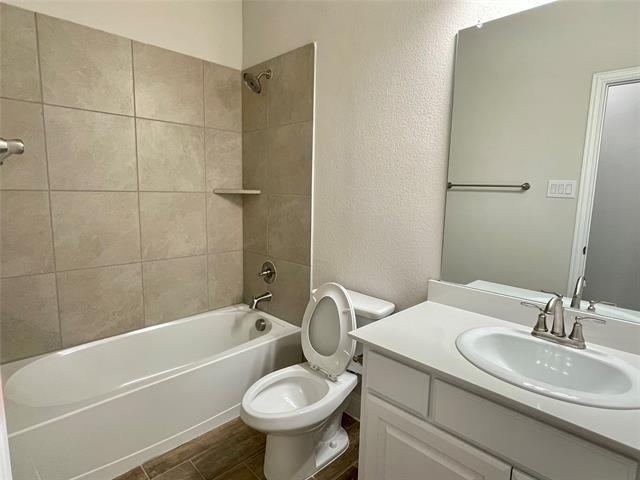 Building Photo - 2813 Bobcat Dr