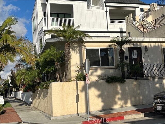 Building Photo - 3300 Seaview Ave
