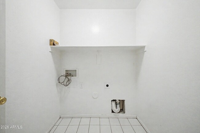 Building Photo - 3442 S 96th Ave