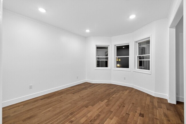 Building Photo - 93 W 11th St