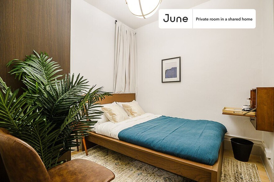 Primary Photo - Room in Shared 5 bed/1 bath home