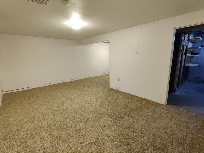 Building Photo - 1407 Wright Ave