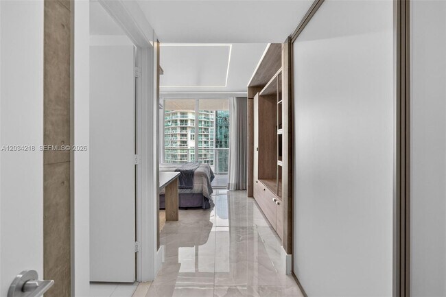 Building Photo - 300 Sunny Isles Blvd