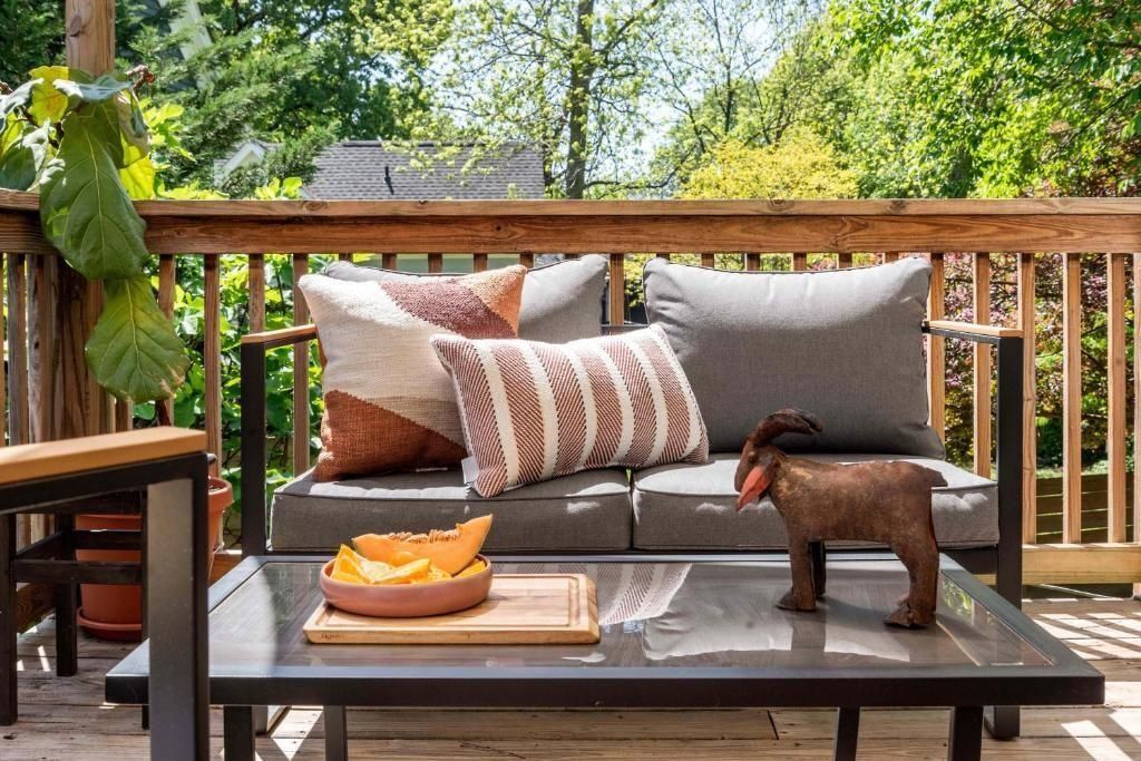 Building Photo - 685 Wylie St SE