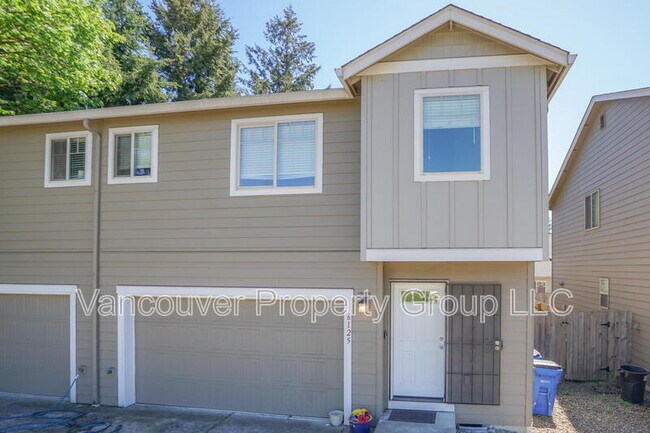 Primary Photo - 6125 NE 105th Ave