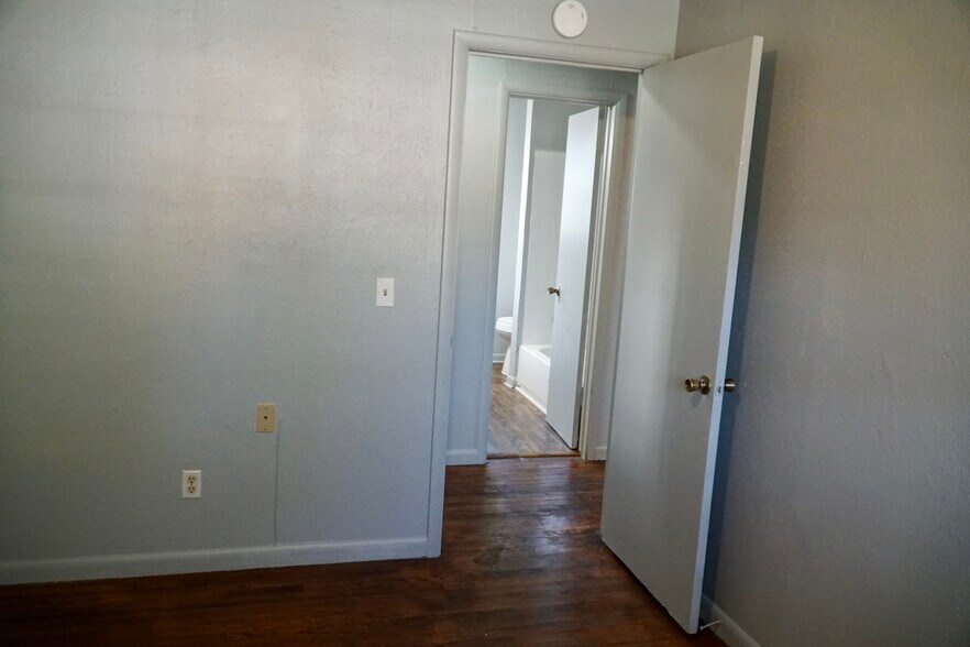 Bedroom 1 - 609 General Senter Dr