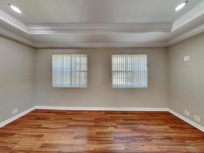 Building Photo - 1630 Van Buren St