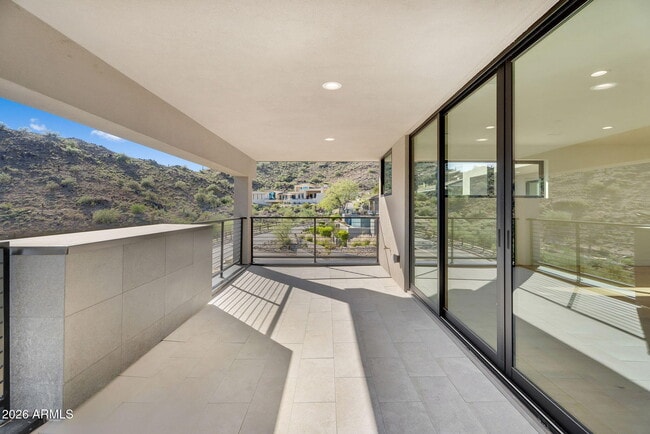 Building Photo - 6975 North 39th Pl