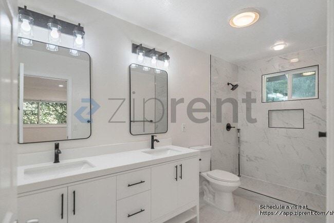 Building Photo - 14927 Jerries Dr