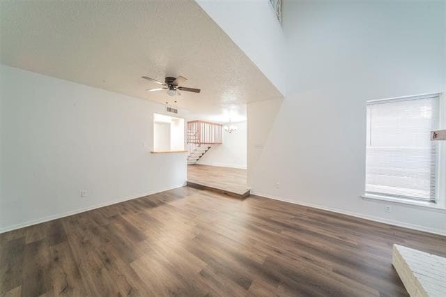 Building Photo - 1606 Choteau Cir