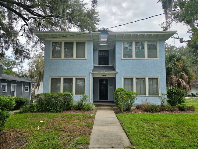 Building Photo - 211 E Park St