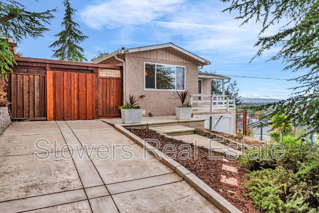 Building Photo - 25551 Maitland Dr