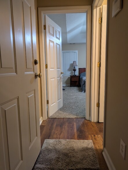 Building Photo - 1341 Bunker Ridge Ln