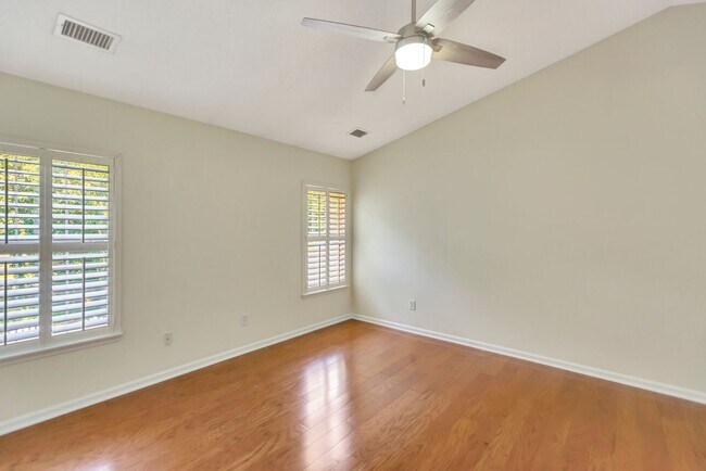 Building Photo - Home in Seaside Farms