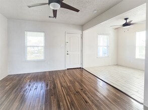 Building Photo - 5309 Avenue O
