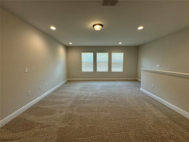 Building Photo - 16119 Skysail St