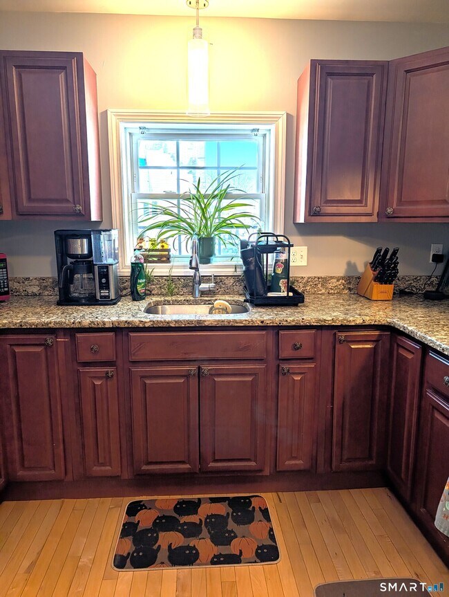 Building Photo - 40 Franklin St