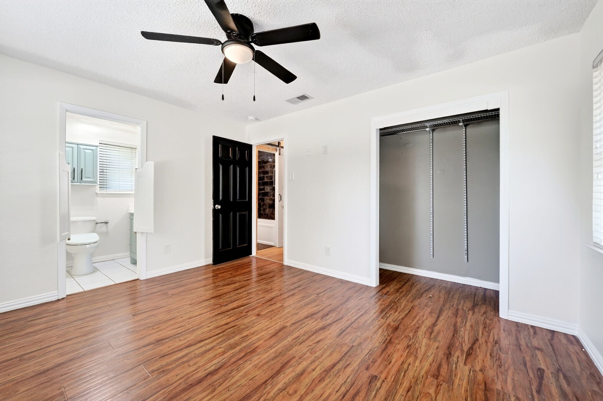 Building Photo - 505 Whittle Way