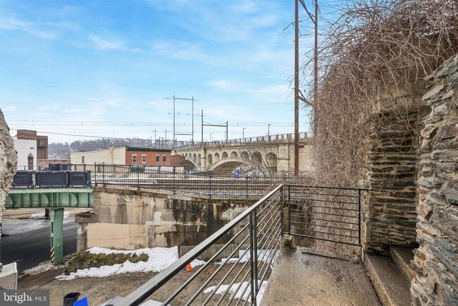 Building Photo - 4522 Baker St