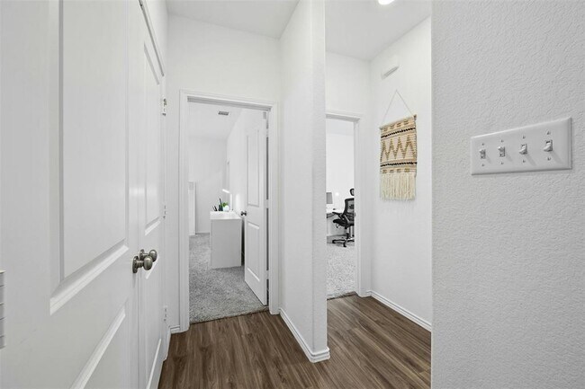 Building Photo - 221 Barbary Coast Ln