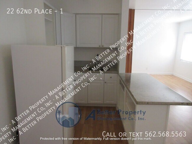 Building Photo - 22 62nd Pl
