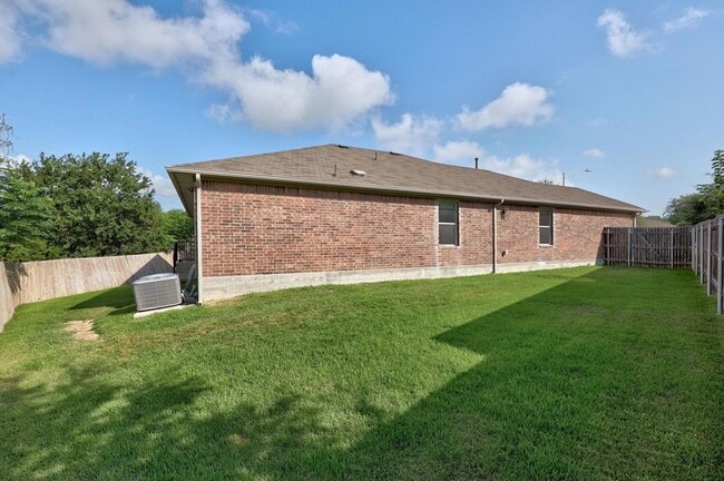 Building Photo - 10905 Ukaoma Wy