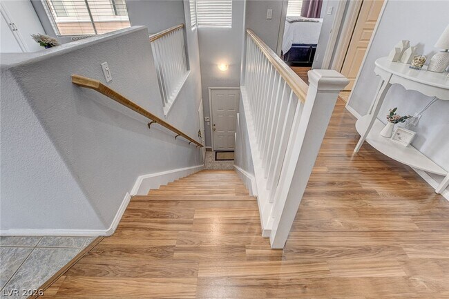 Building Photo - 656 Peachy Canyon Cir