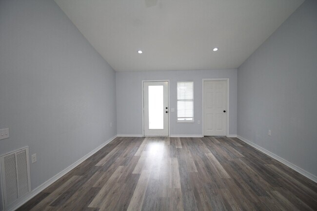 Building Photo - Updated Fox Hollow 3BR Home Near 9 Mile Rd with LVP Flooring, Granite Kitchen, 2-Car Garage & Fen...