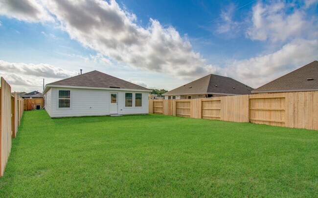 Building Photo - 18054 Le Gotte Ln