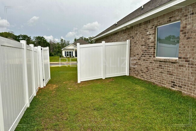 Building Photo - FREE RENT FOR MAY-  4 Bed 2 Bath Daphne Home in Jubilee Farms