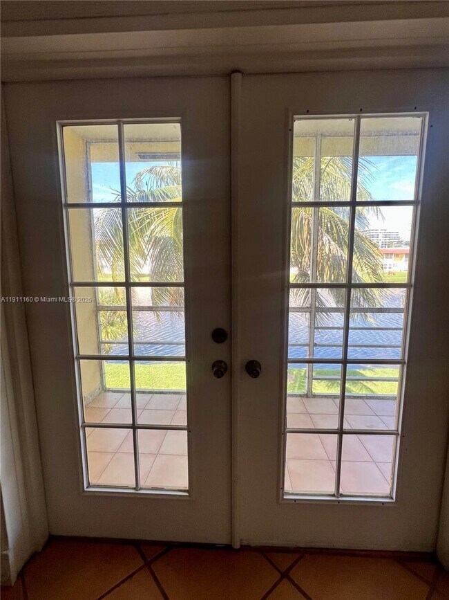 Building Photo - 2825 NE 201st Terrace