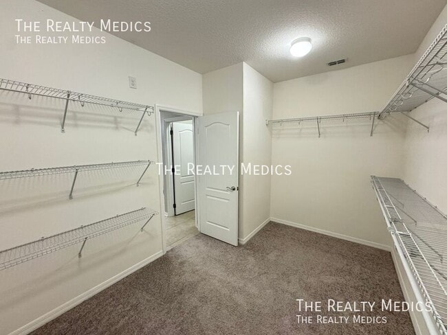 Building Photo - 5107 Appenine Loop W