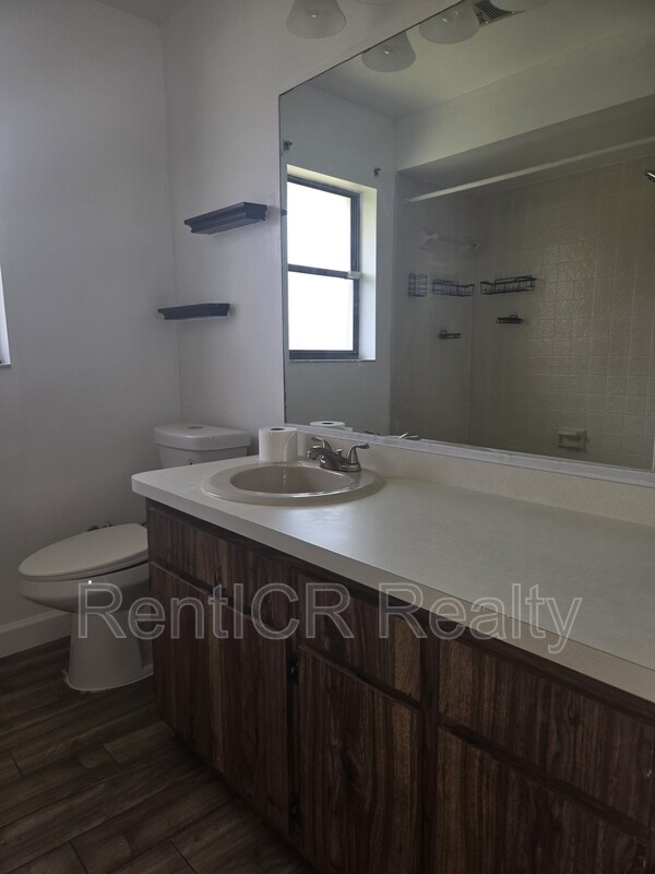 Building Photo - 1530 Fife Ct