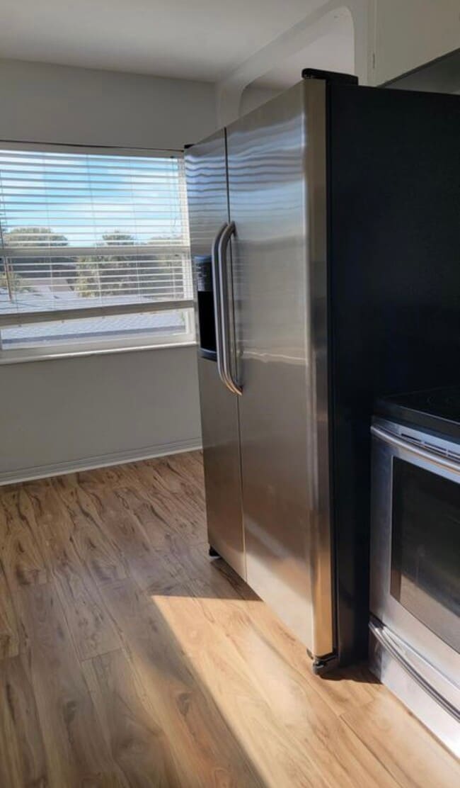 Building Photo - 5514 11th Ave S